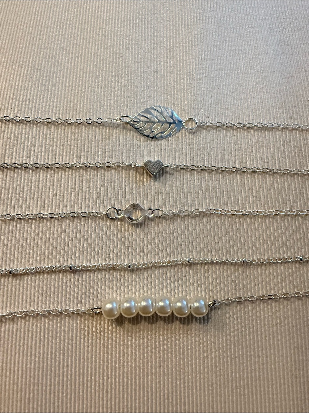 Silver Layered Pearl & Leaf anklet Set